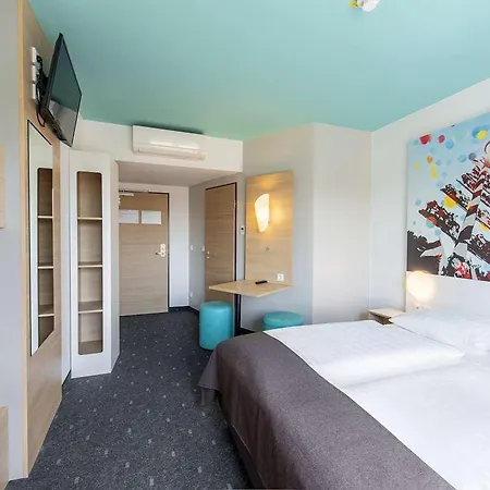 City-ost Hotel 3*